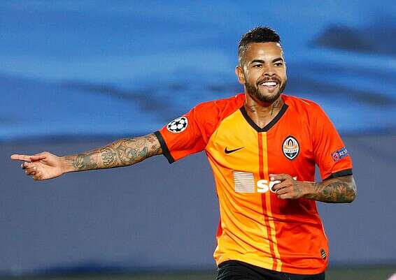 הצגה של שחטאר בספרד // צילום: אי-פי